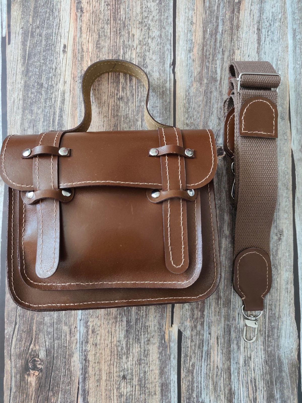 Petit Cartable en cuir upcyclé Châtaigne