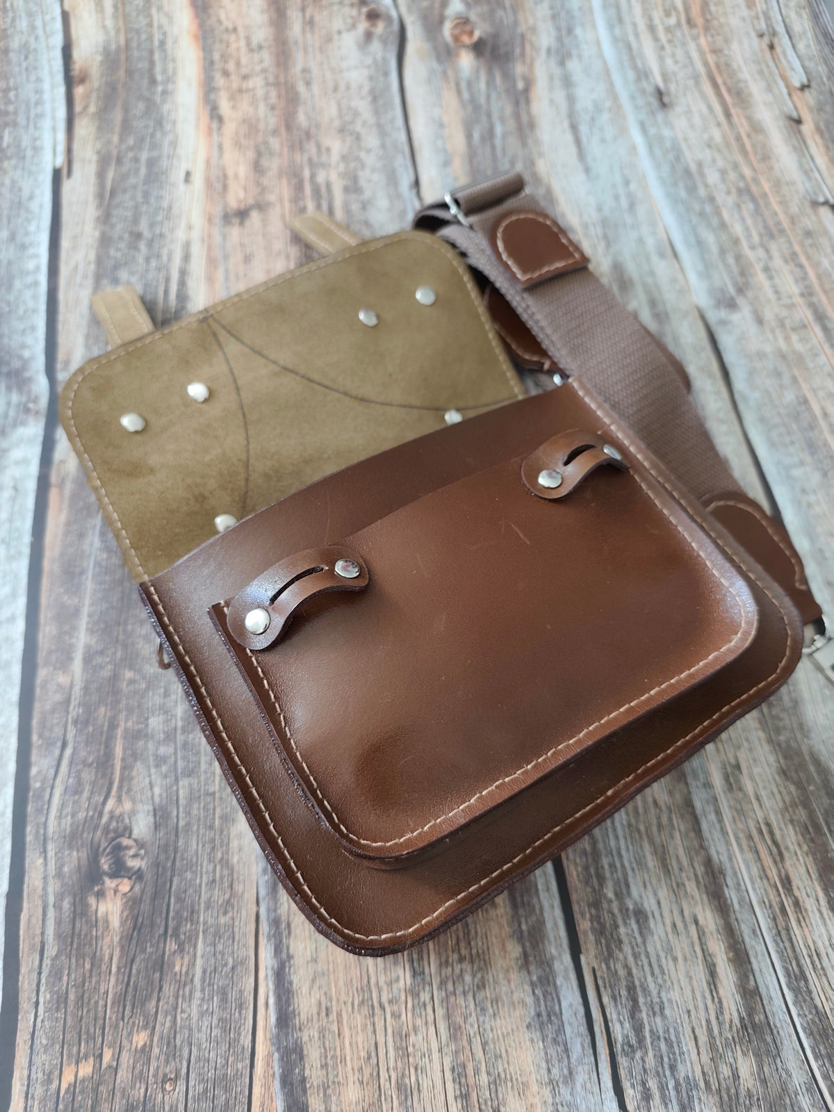 Petit Cartable en cuir upcyclé Châtaigne